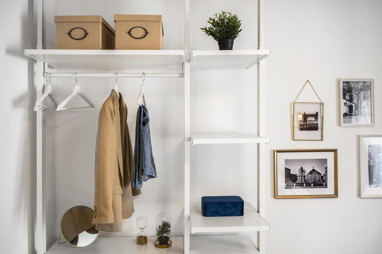 New Design & High Standard From 16th Century In Old Town-free Parking Apartmán Bratislava