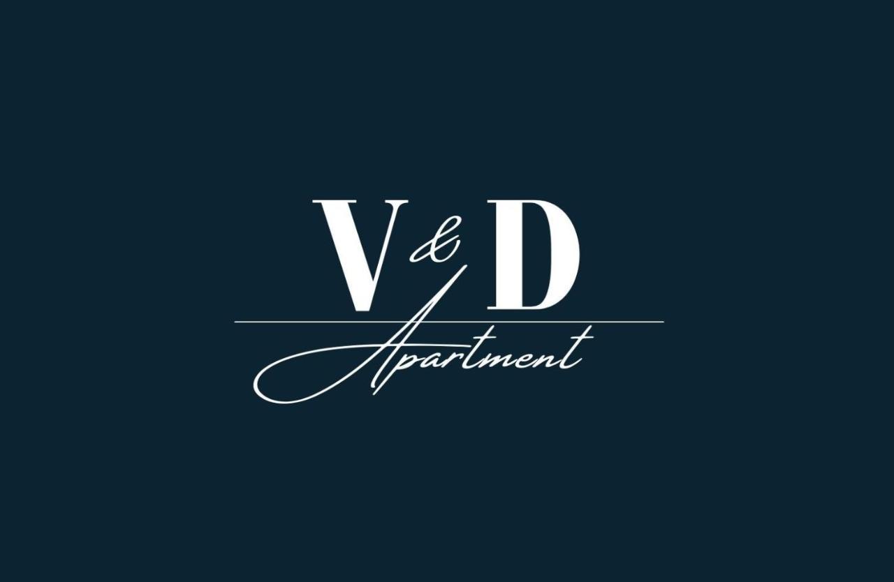 Apartmán New Design & High Standard From 16th Century In Old Town-free Parking Bratislava